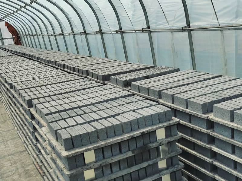 廠內(nèi)環(huán)境